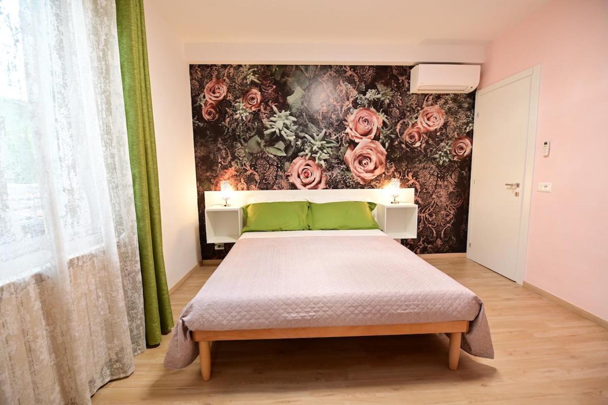 Bed and Breakfast La Casa Di Odessa Arcevia Екстер'єр фото